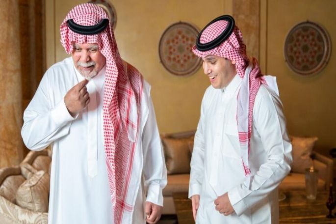 صحيفة الإندبندنت” تفند تصريحات بندر بن سلطان بعد وصفه الخطاب الفلسطيني بـ”الواطي”