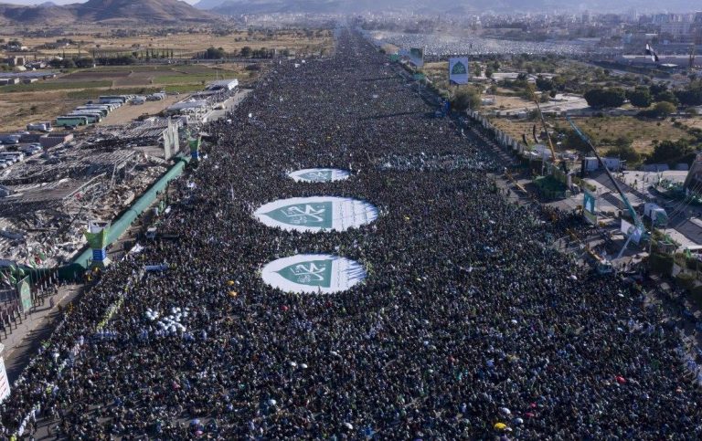 شاهد| الفيديو الذي يبحث عنه الجميع من فعالية إحتفال الشعب اليمني بالمولد النبوي الشريف في العاصمة صنعاء