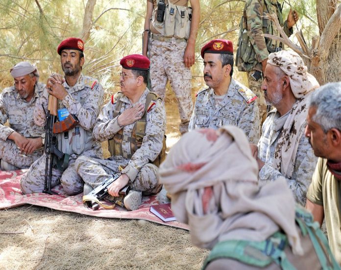 ورد الآن.. انشقاق عدد مهول من صفوف مرتزقة العدوان والتحاقهم بالعاصمة صنعاء بينهم قيادات مقربة من العرادة (تفاصيل صادمة)