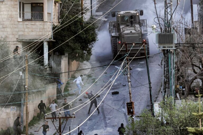 شهداء فلسطينيون برصاص كيان العدو الإسرائيلي خلال اقتحامه نابلس والمقاومة تتوعد باستمرار عملياتها